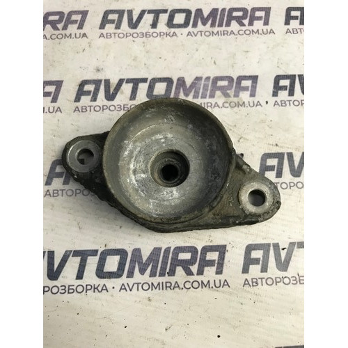 Опора заднего амортизатора Kia Ceed 2006-2012 553251H000